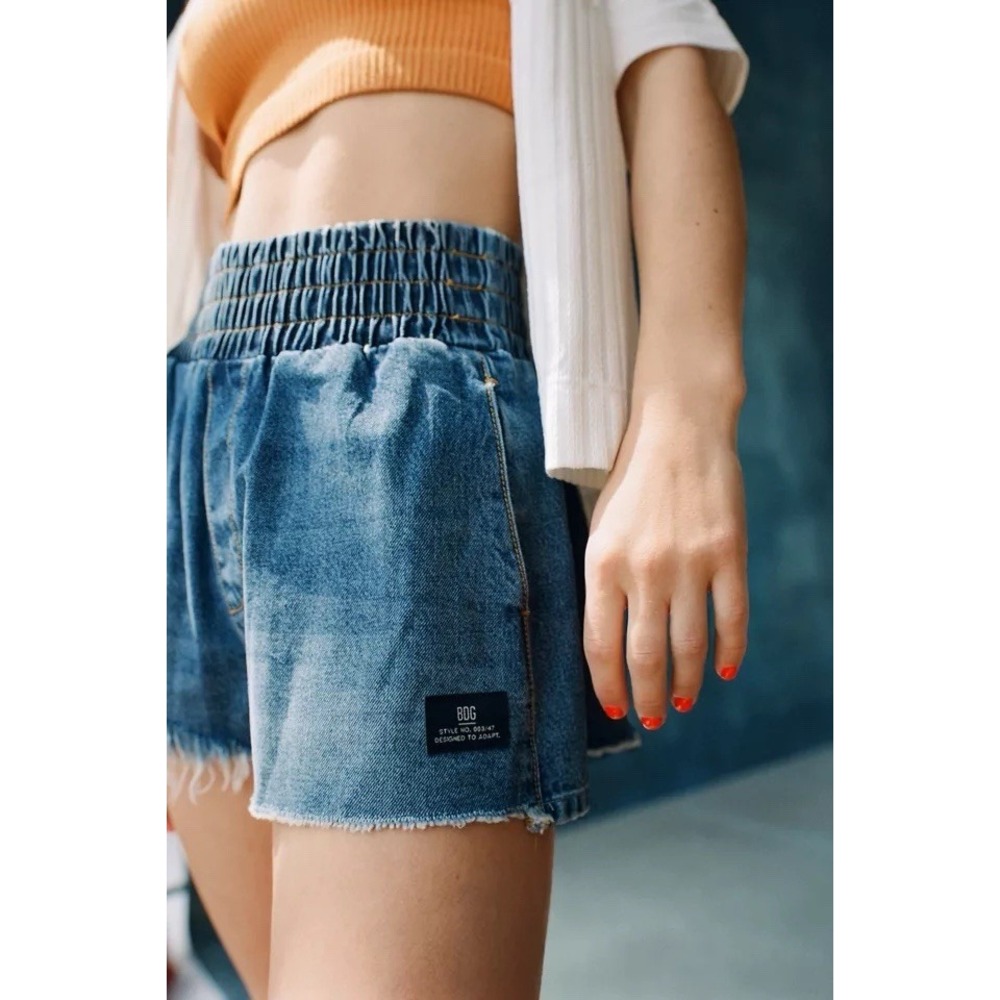 Urban Outfitters BDG Denim Boxer Jean Shorts Women's M $45 High Rise Smock Waist